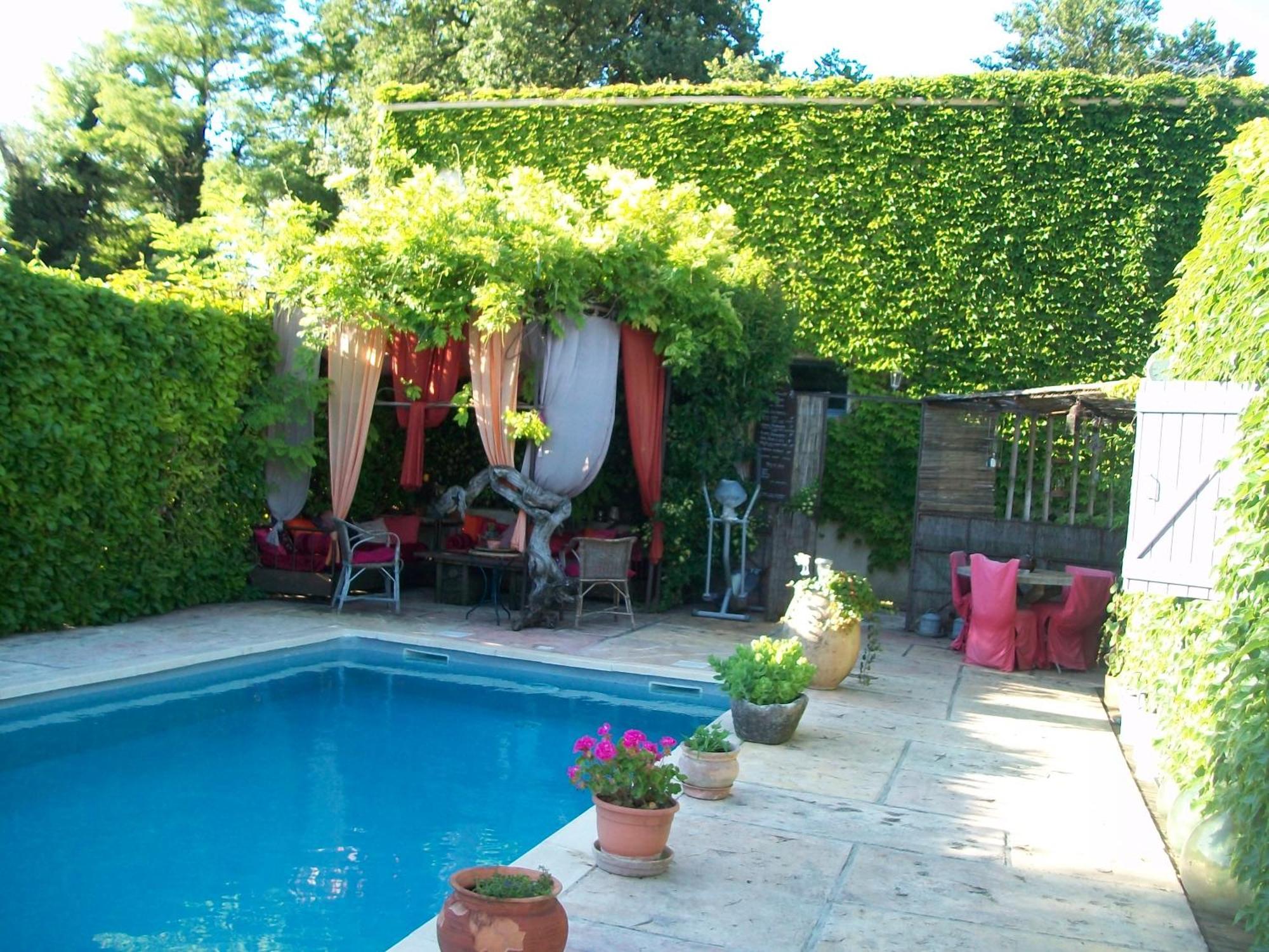 Le Mazet Des Beaujots Hotell Monteux Eksteriør bilde